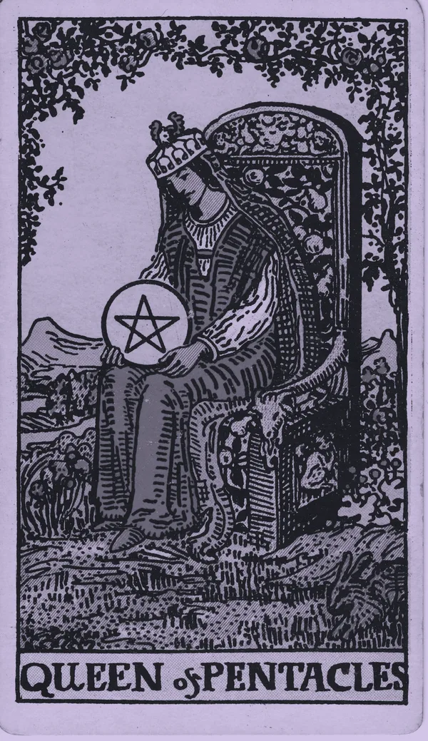 Queen of Pentacles tarot card — Rider–Waite–Smith, Mist edition